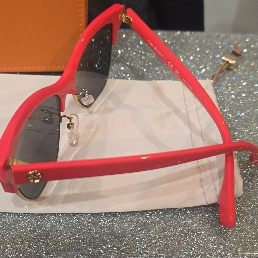 Tory‎ Burch Miller Cat-Eye Sunglasses- Coral/Dark Grey